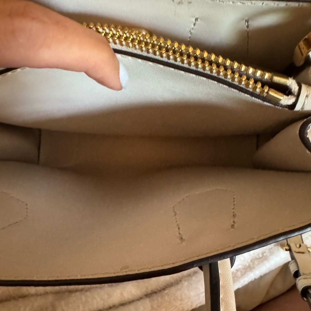 Michael Kors medium Mercer pebbled leather Cream Satchel with Gold Accents - Picture 4 of 5